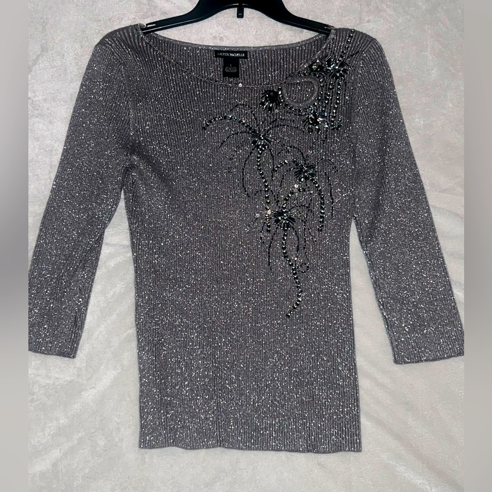Lauren Michelle NEW WITH TAGS… Silver with Sequins… 60%cotton 40%metallic…Large